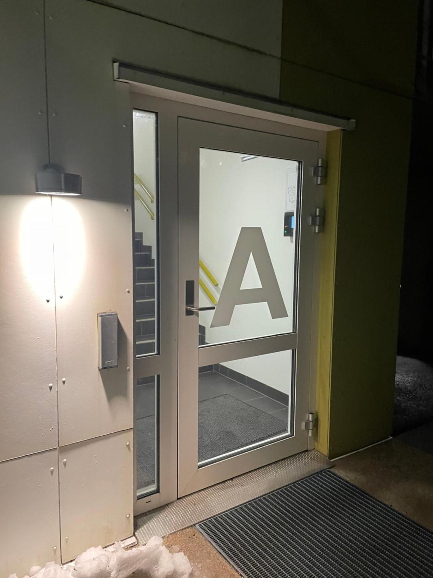 3 Sleeping Rooms For 82M2 Which Direct Traffic To Airport And City Center Bergen Eksteriør billede
