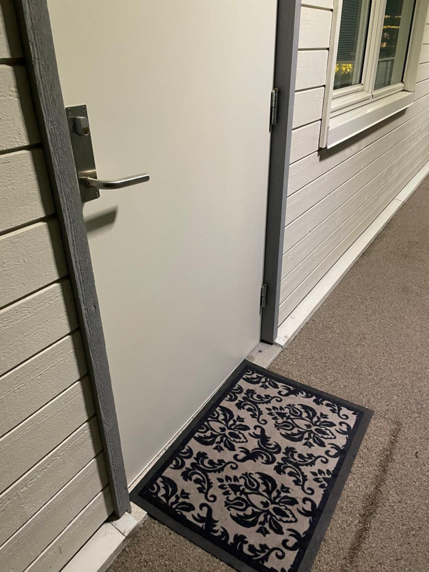 3 Sleeping Rooms For 82M2 Which Direct Traffic To Airport And City Center Bergen Eksteriør billede
